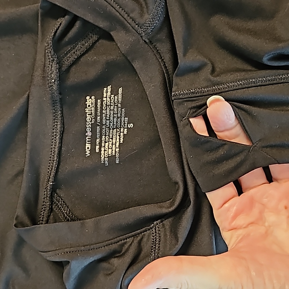 WARM ESSENTIALS Cuddlduds 6 pcs. black gray white long sleeve Sm. New + - Picture 8 of 14